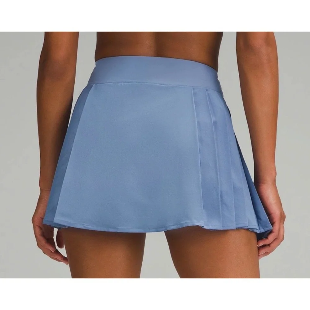Lululemon Side-Pleat High-Rise TENNIS SKIRT OASIS BLUE Lined Pockets SIZE 4 - Picture 2 of 5